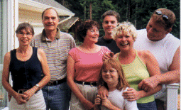 LauriesFamily.gif (67857 bytes)